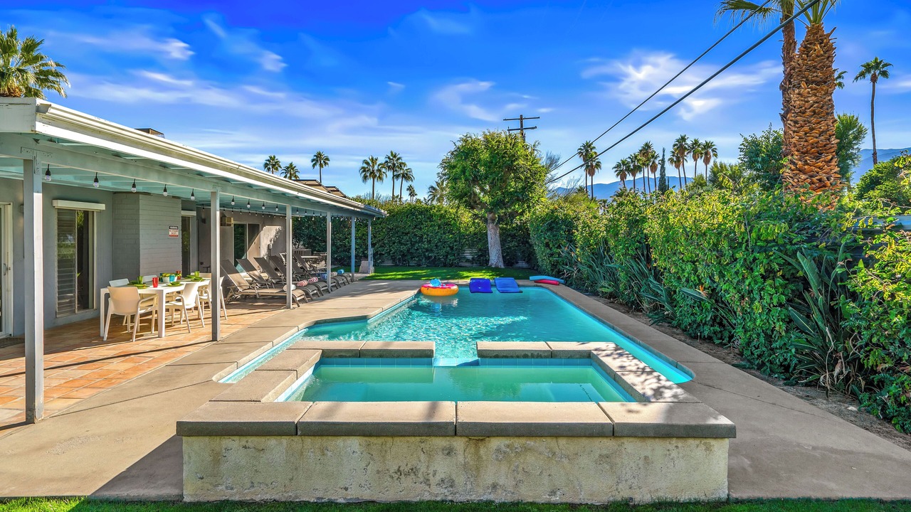 Photo of Outdoor in Sunmor