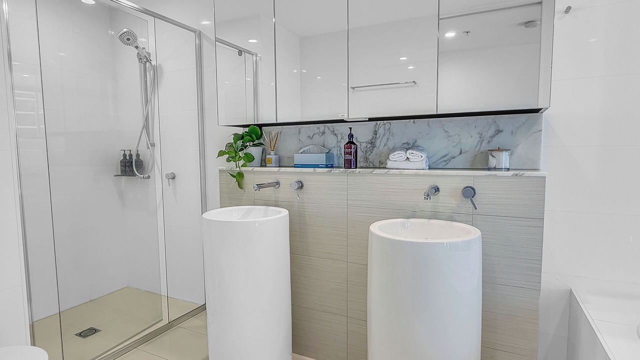 Photo of Bathroom in Broadbeach