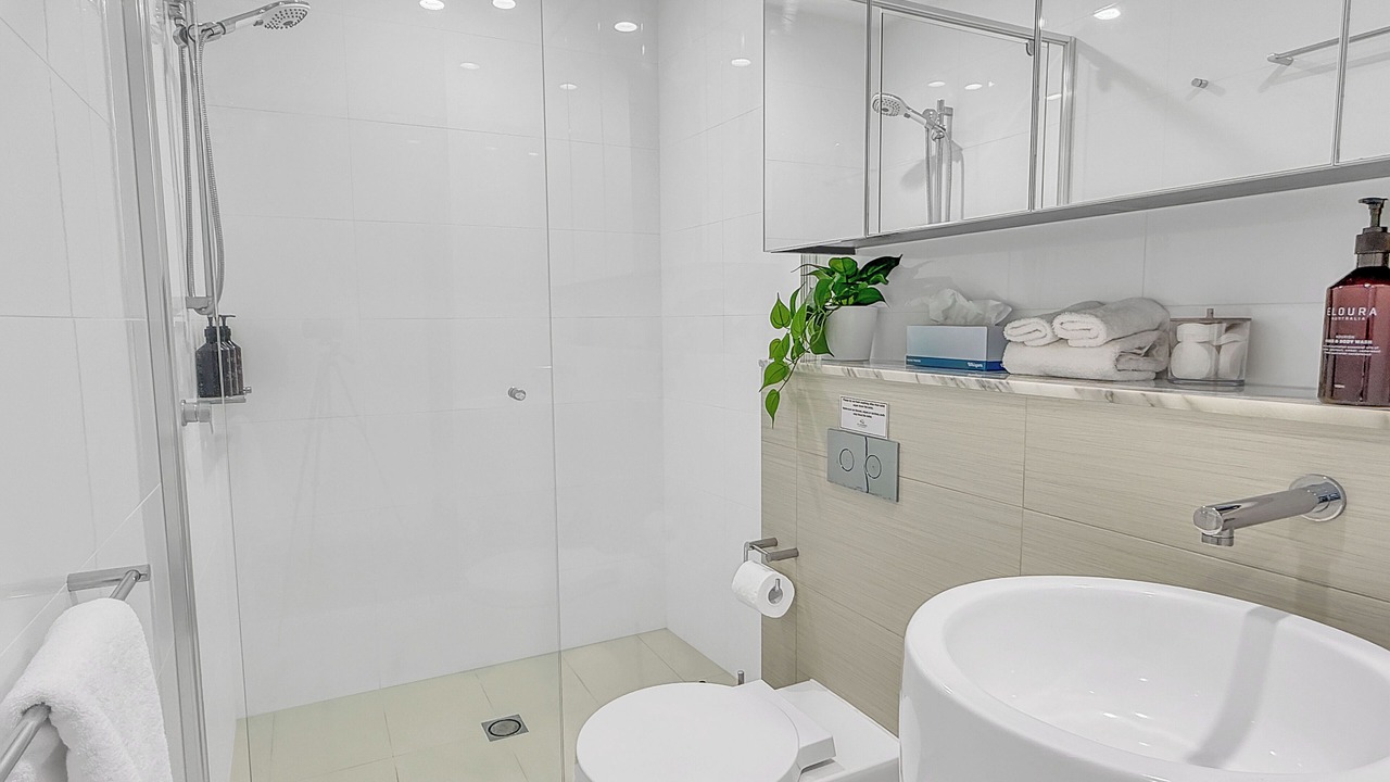 Photo of Bathroom in Broadbeach