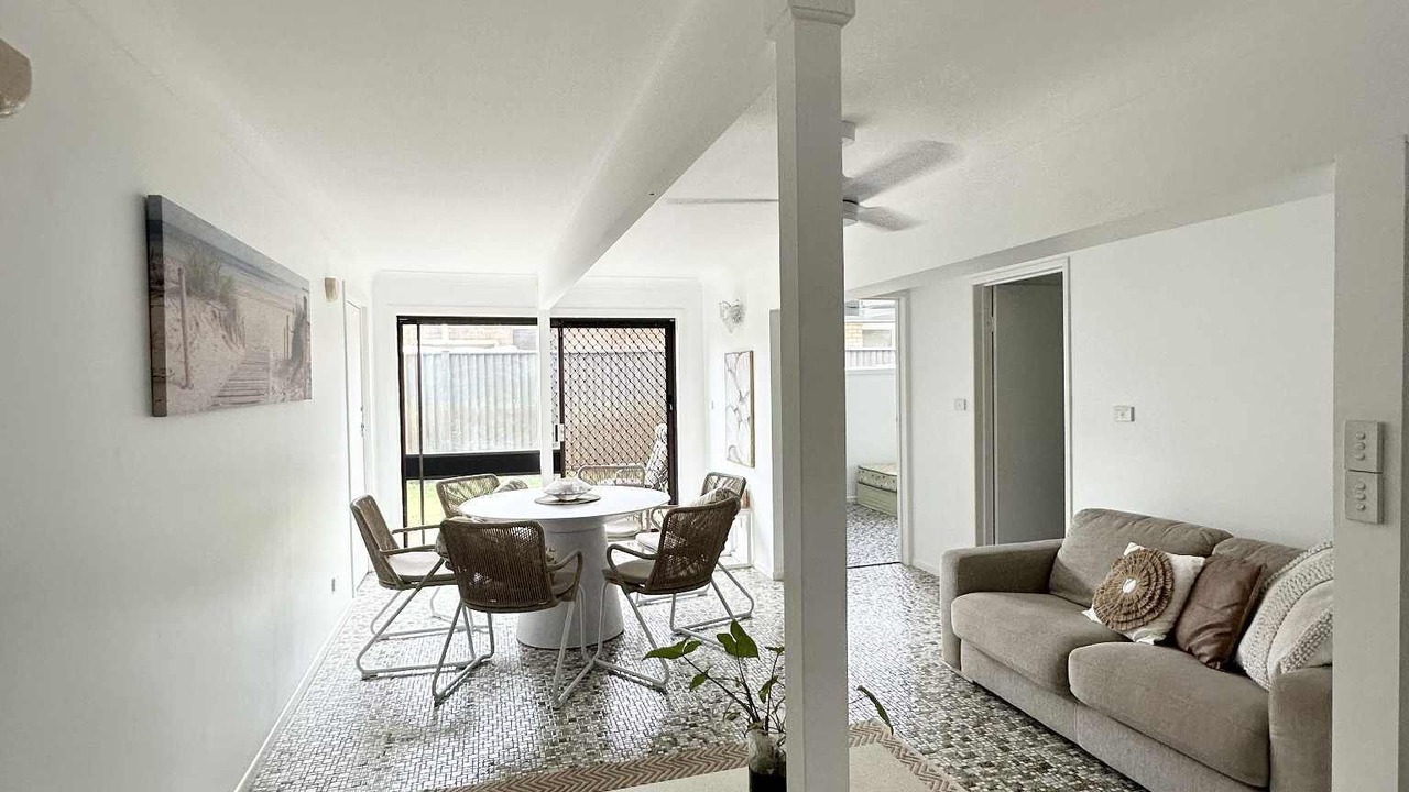 Photo of Livingroom in Golden Beach