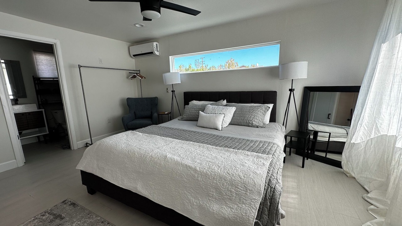 Photo of Bedroom in Twentynine Palms