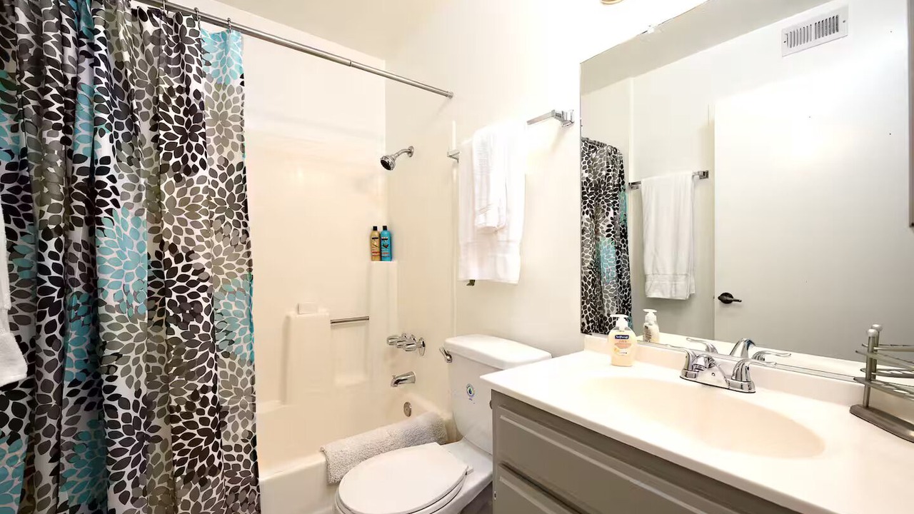 Photo of Bathroom in Palms