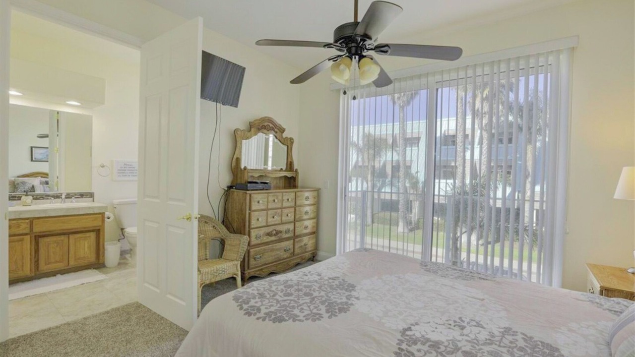 Photo of Bedroom in Downtown
