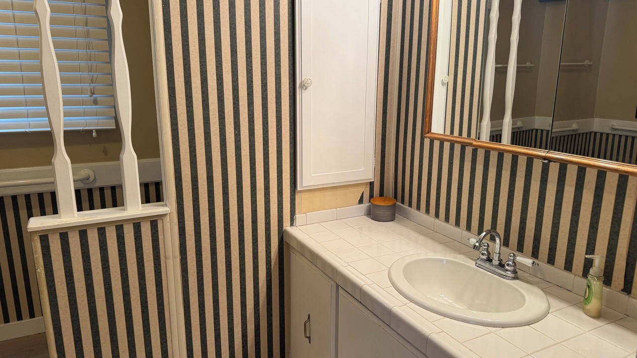 Photo of Bathroom in Havasu Lake