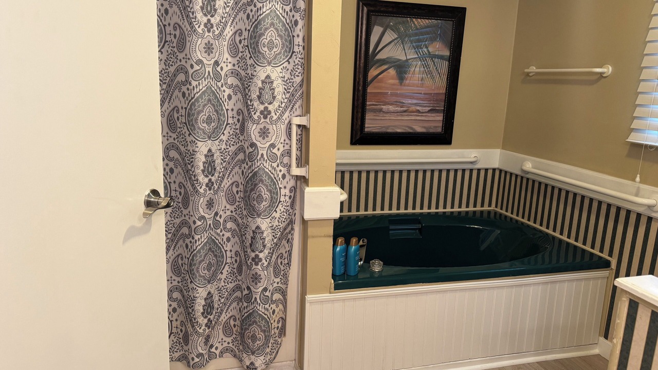Photo of Bathroom in Havasu Lake