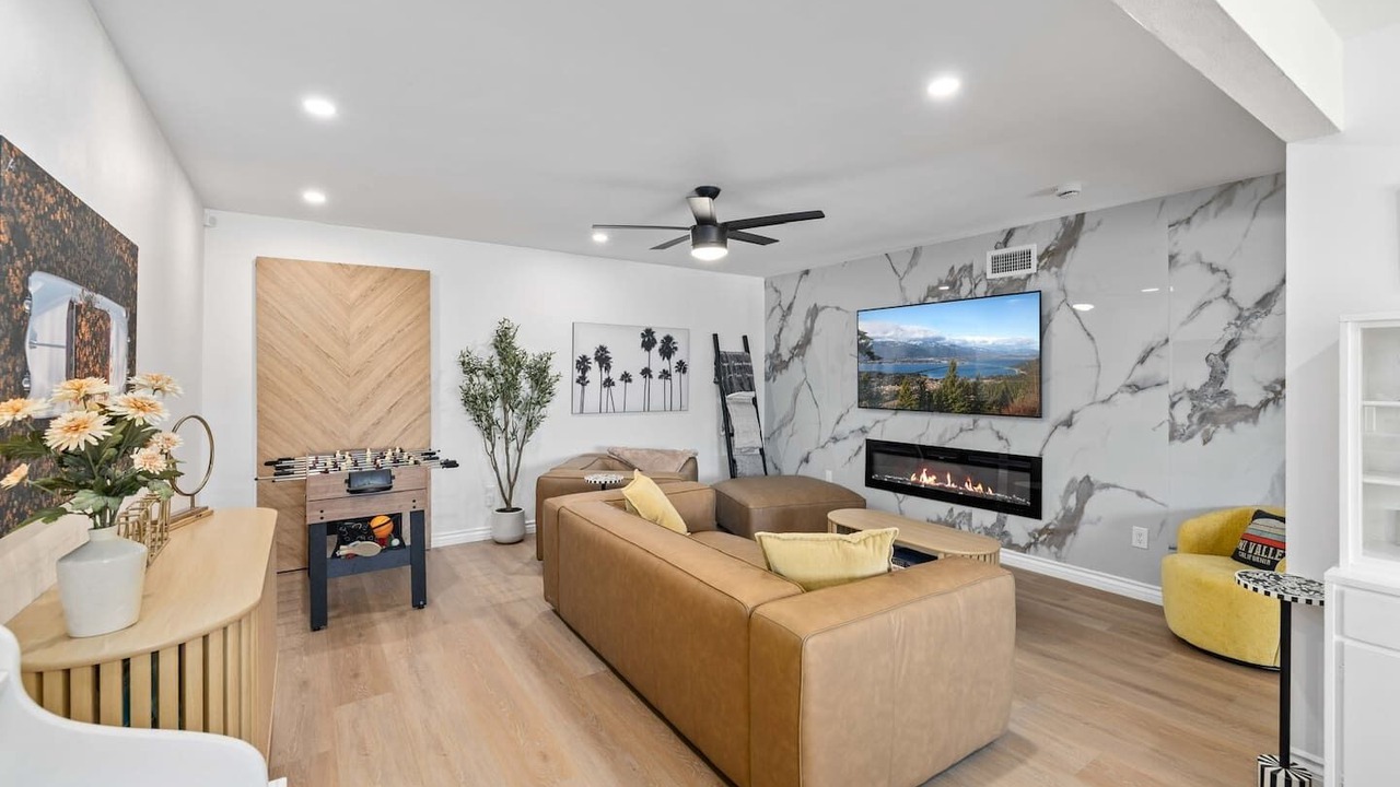 Photo of Livingroom in Simi Valley