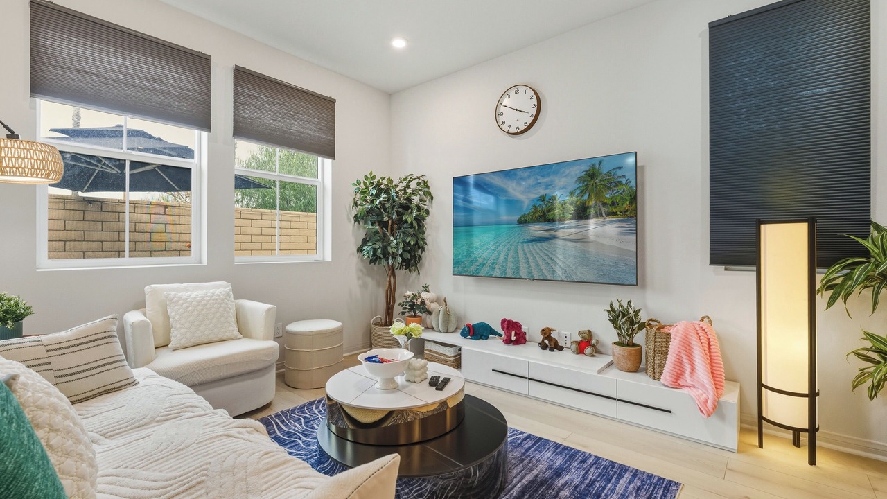 Photo of Livingroom in Westmont