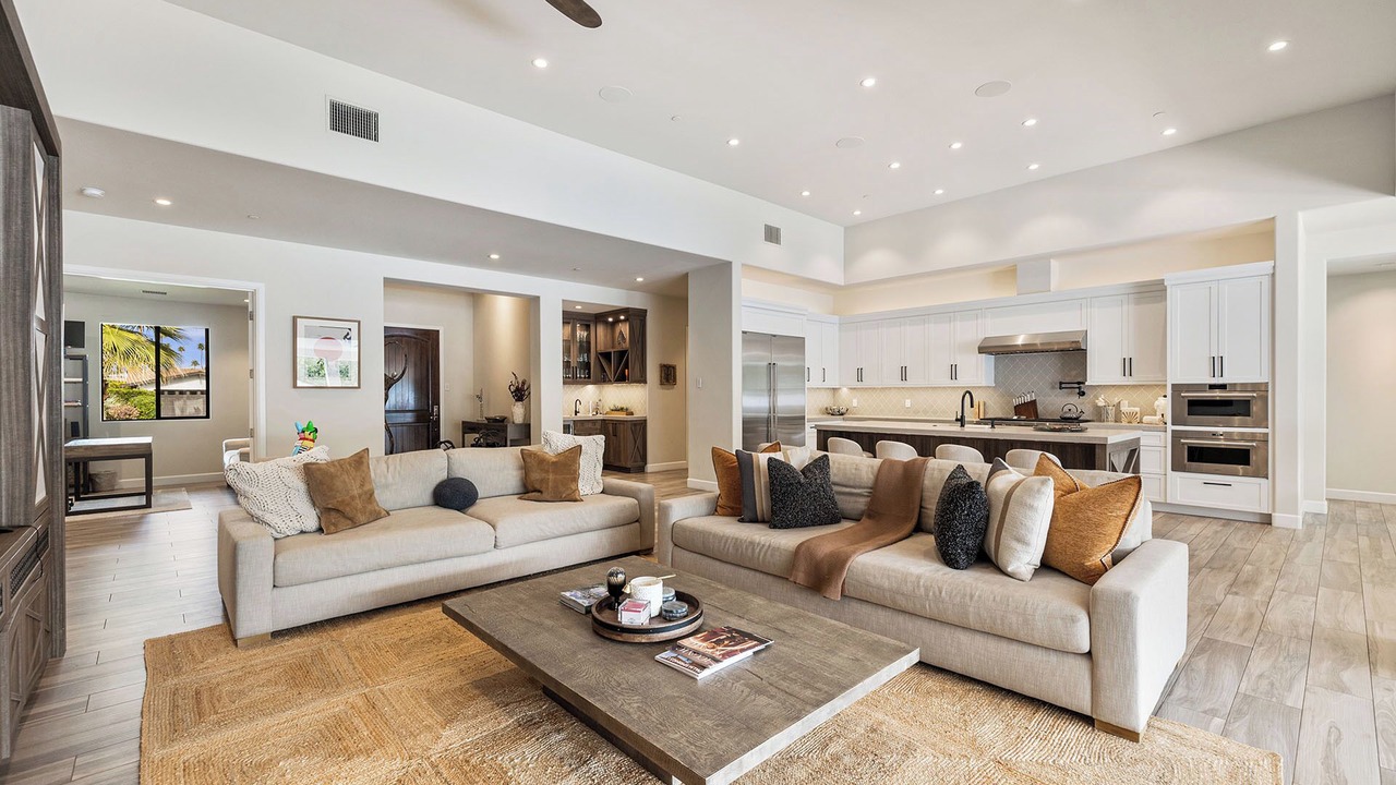 Photo of Livingroom in Magnesia Falls Cove