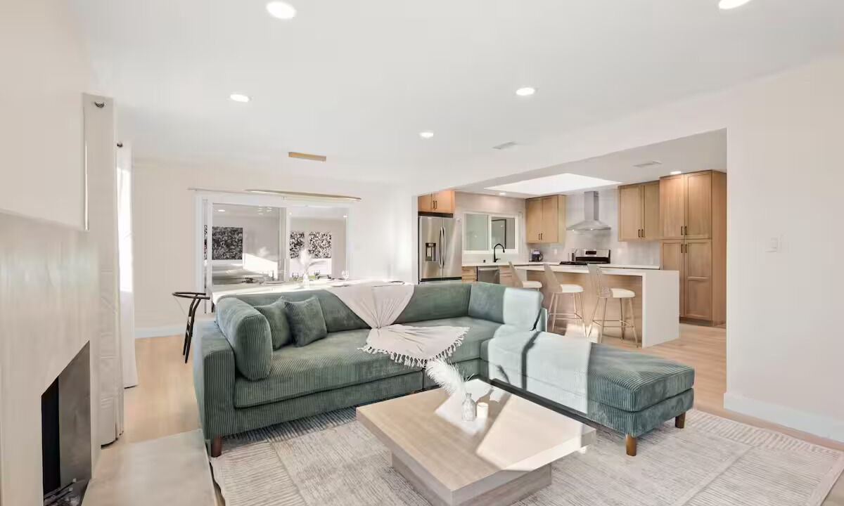 Photo of Livingroom in Lake Murray