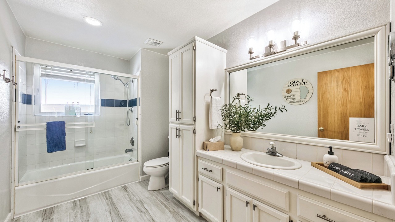 Photo of Bathroom in Christmas Valley