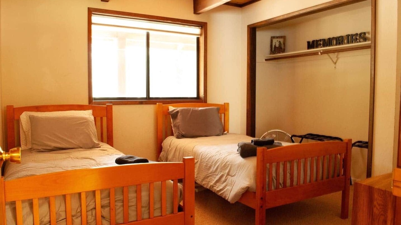Photo of Bedroom in Glencoe