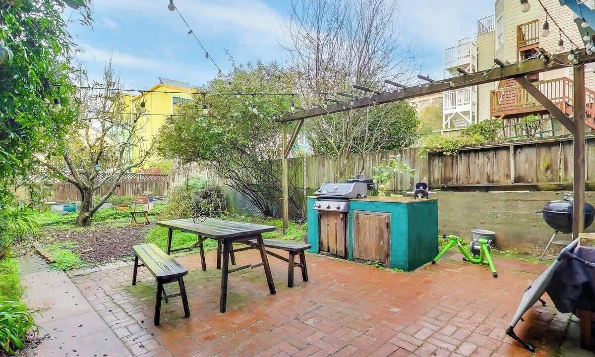 Photo of Outdoor in Lone Mountain