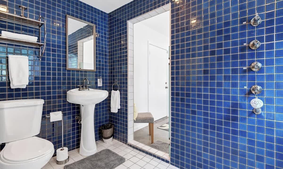 Photo of Bathroom in Sunrise Vista Chino