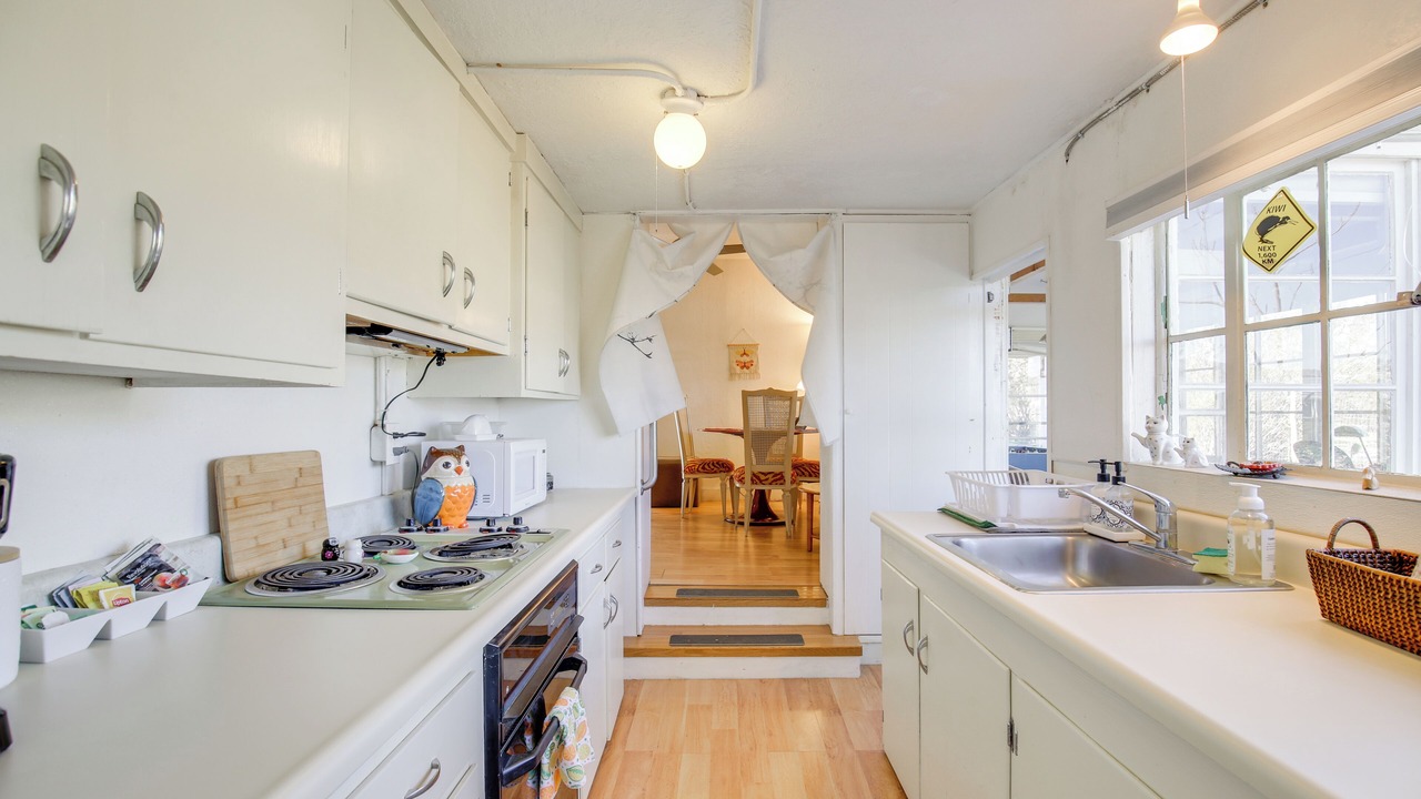 Photo of Kitchen in Morongo Valley