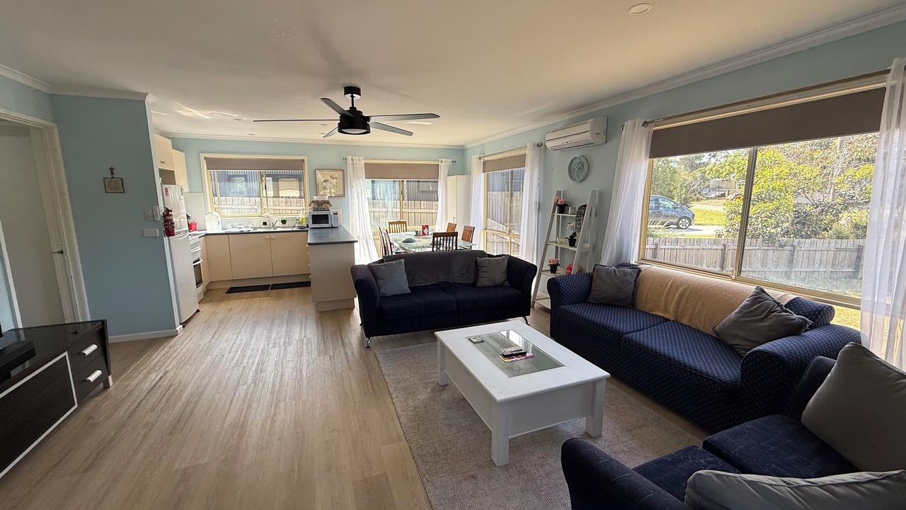 Photo of Livingroom in Venus Bay