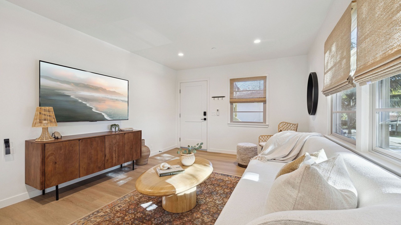 Photo of Livingroom in West Beach