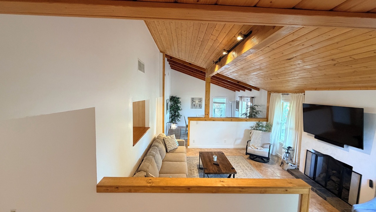 Photo of Livingroom in Palm Desert