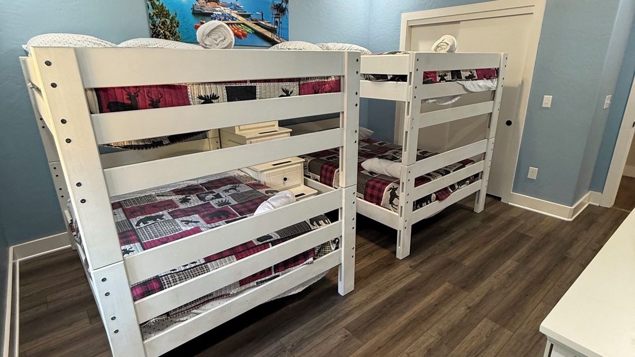 Photo of Bedroom in Shaver Lake