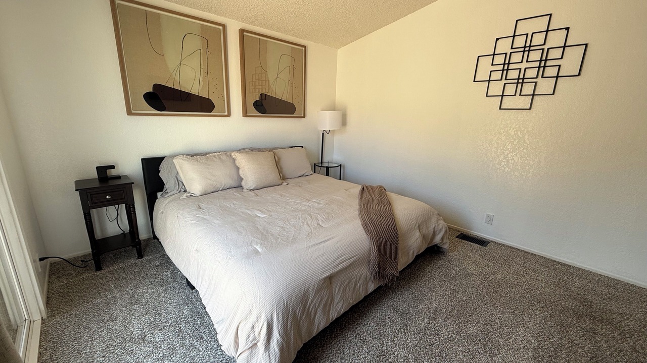 Photo of Bedroom in Cienega Springs