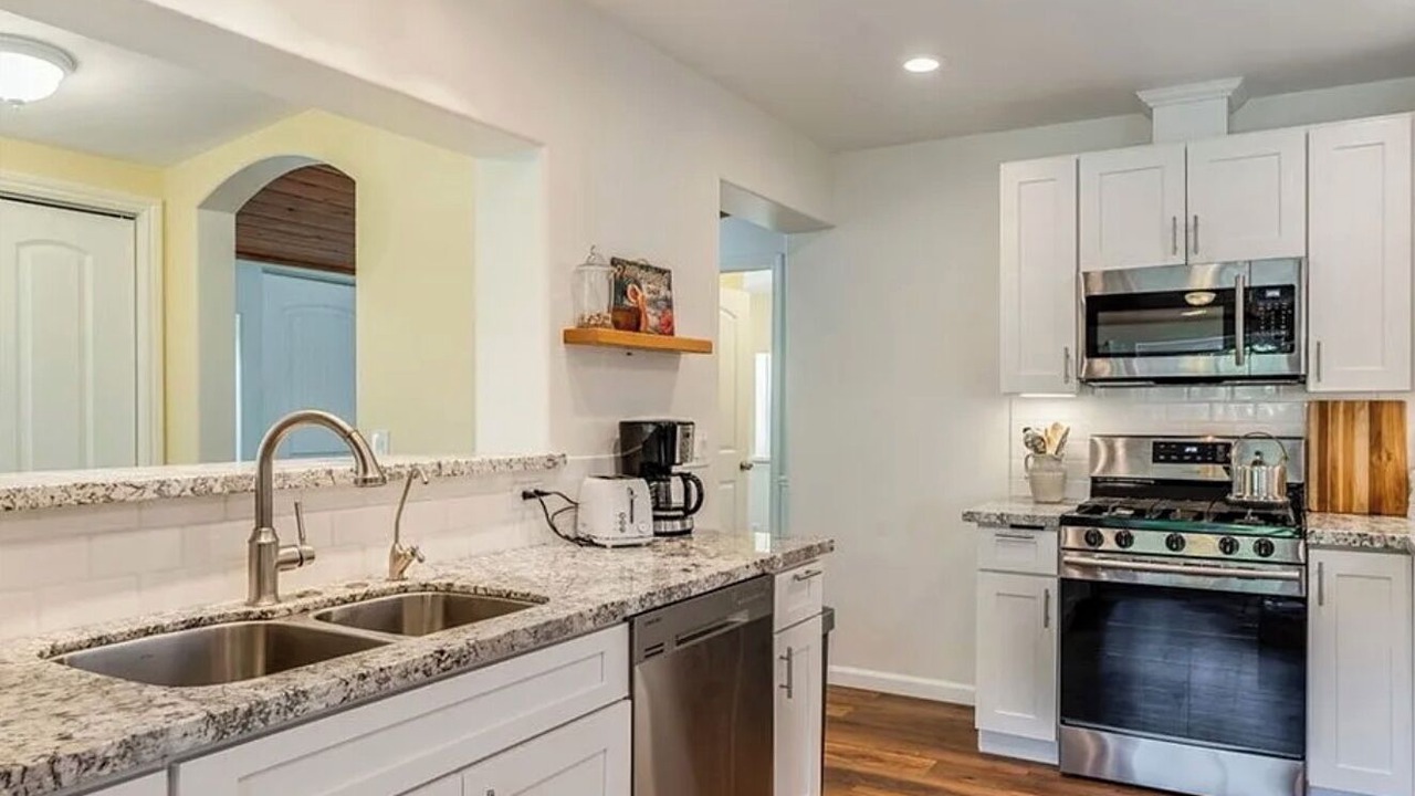 Photo of Kitchen in Callender