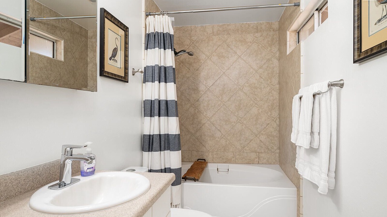 Photo of Bathroom in Callender