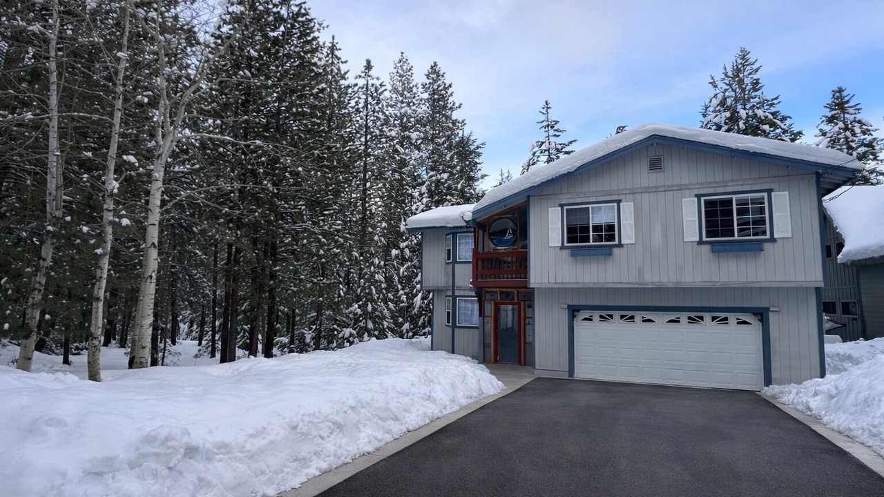 Photo of Outdoor in Pioneer Trail
