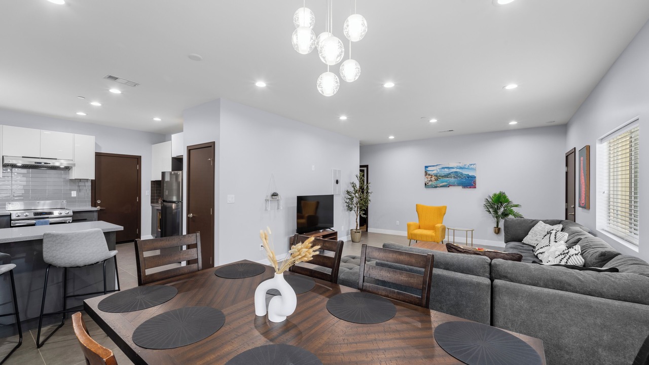 Photo of Livingroom in South San Gabriel