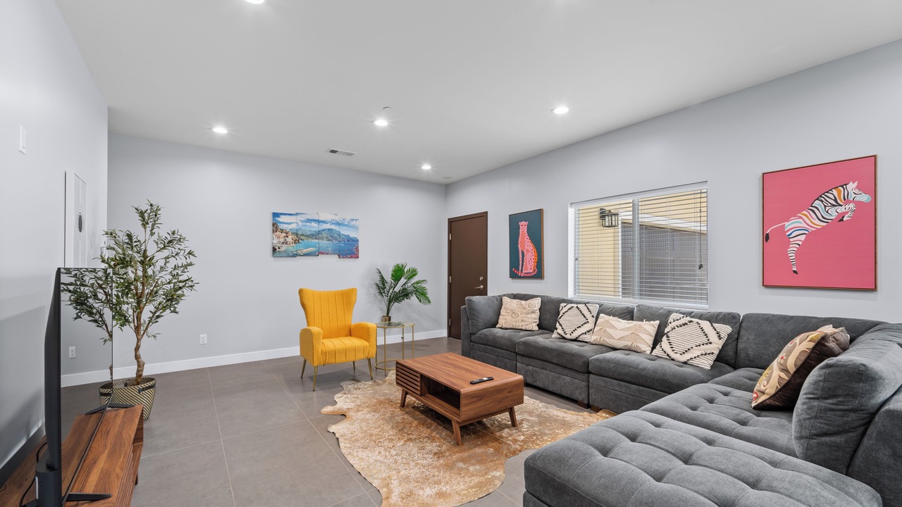 Photo of Livingroom in South San Gabriel