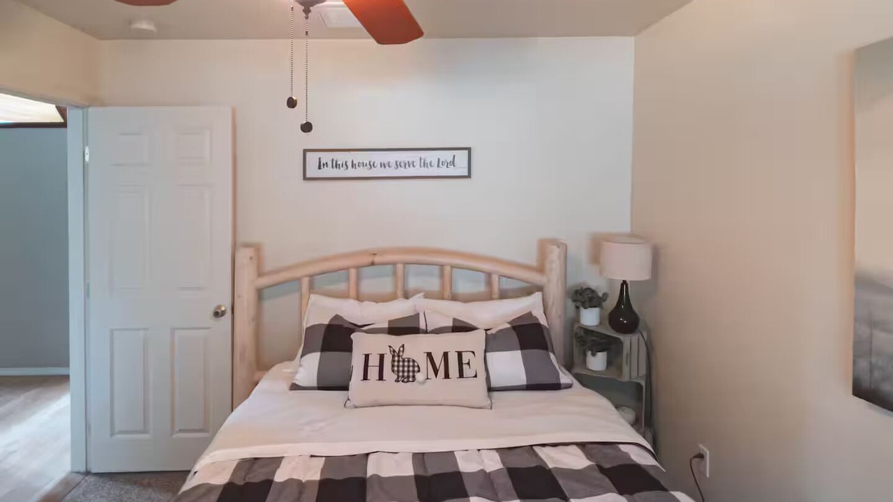 Photo of Bedroom in Pine Mountain Club
