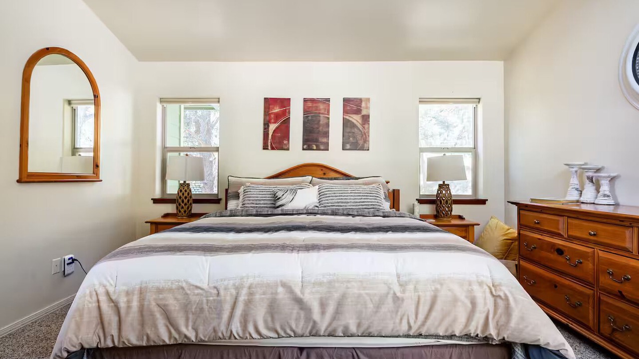 Photo of Bedroom in Pine Mountain Club