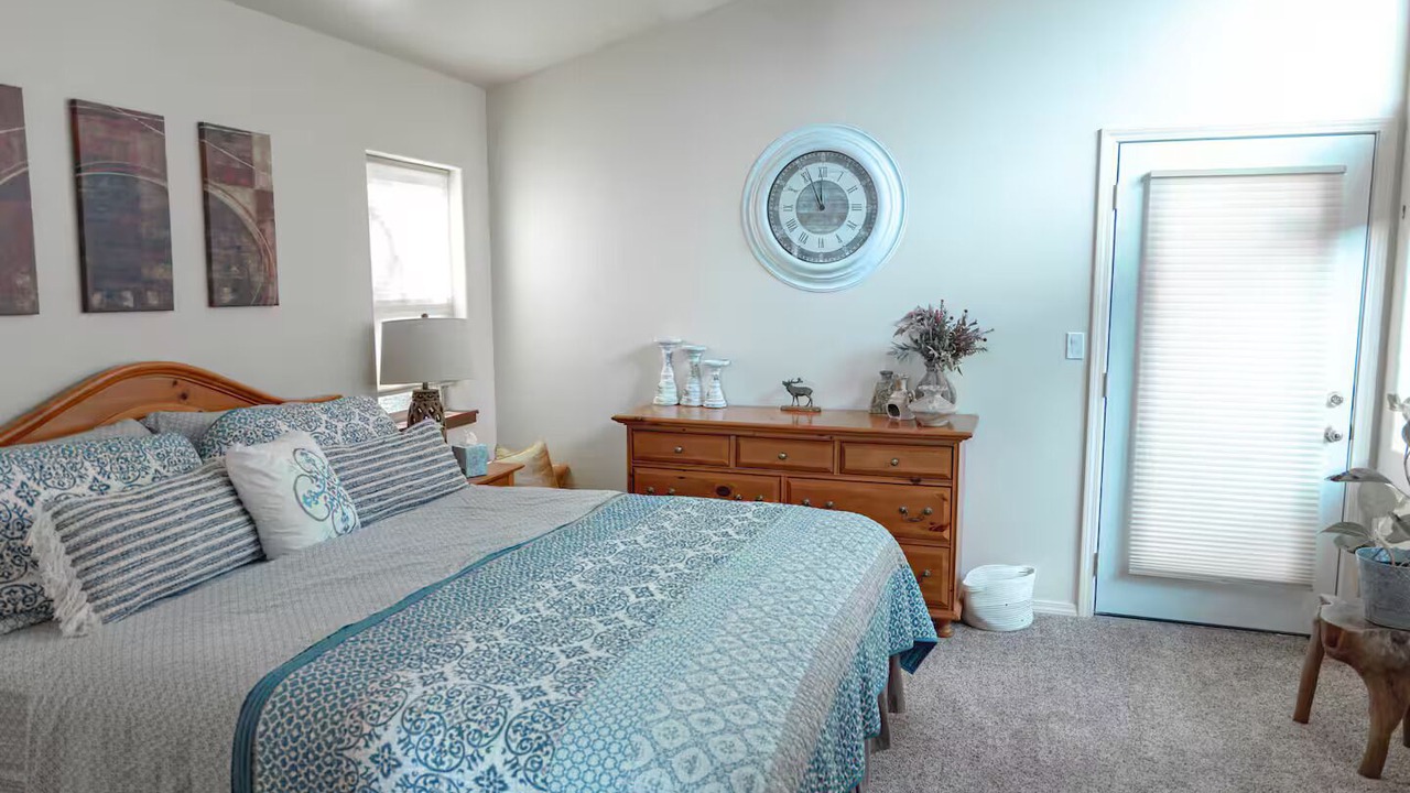 Photo of Bedroom in Pine Mountain Club