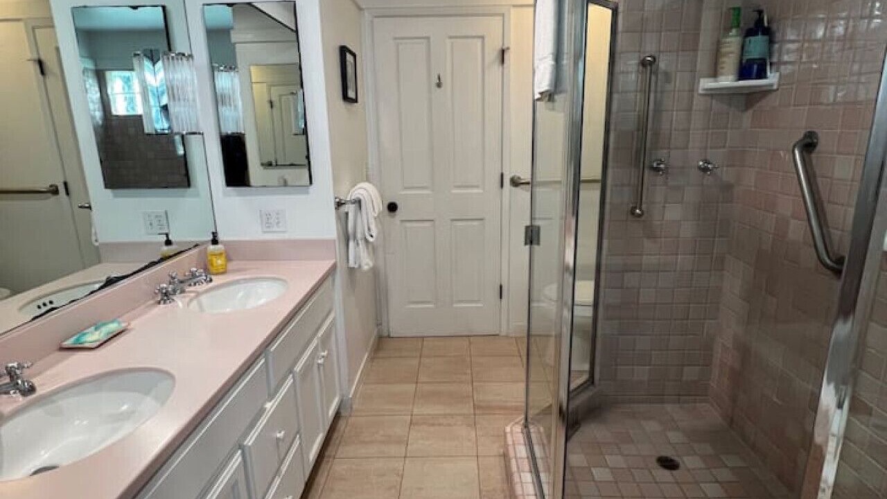 Photo of Bathroom in Gualala