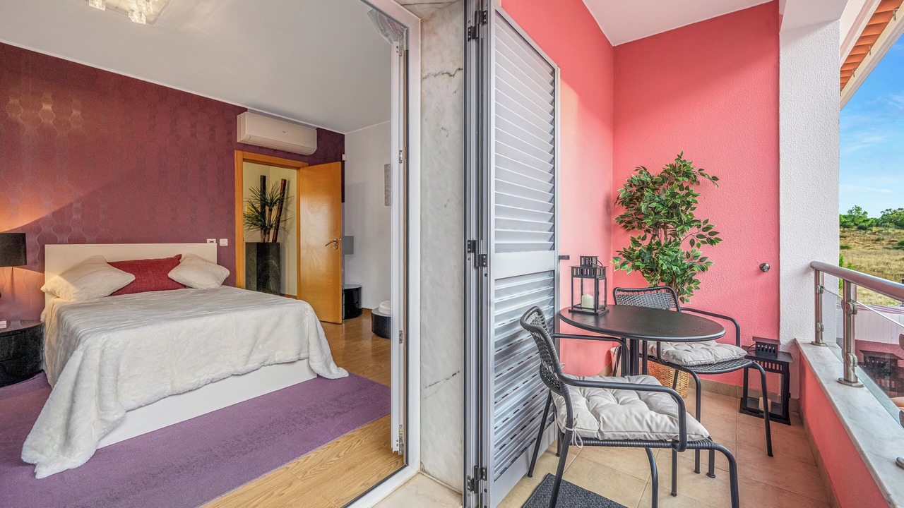 Photo of Bedroom in Cascais