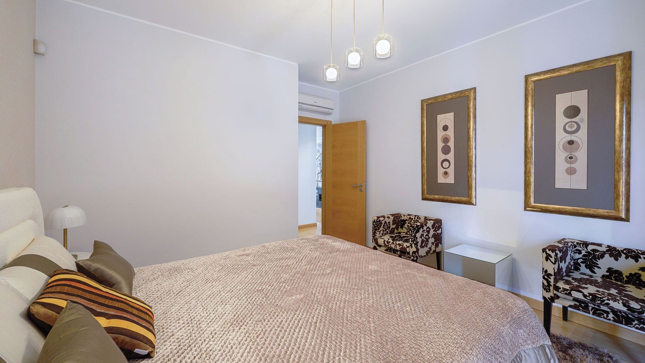 Photo of Bedroom in Cascais
