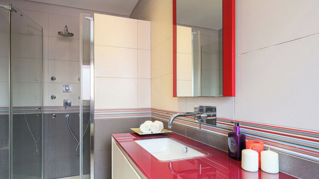 Photo of Bathroom in Cascais
