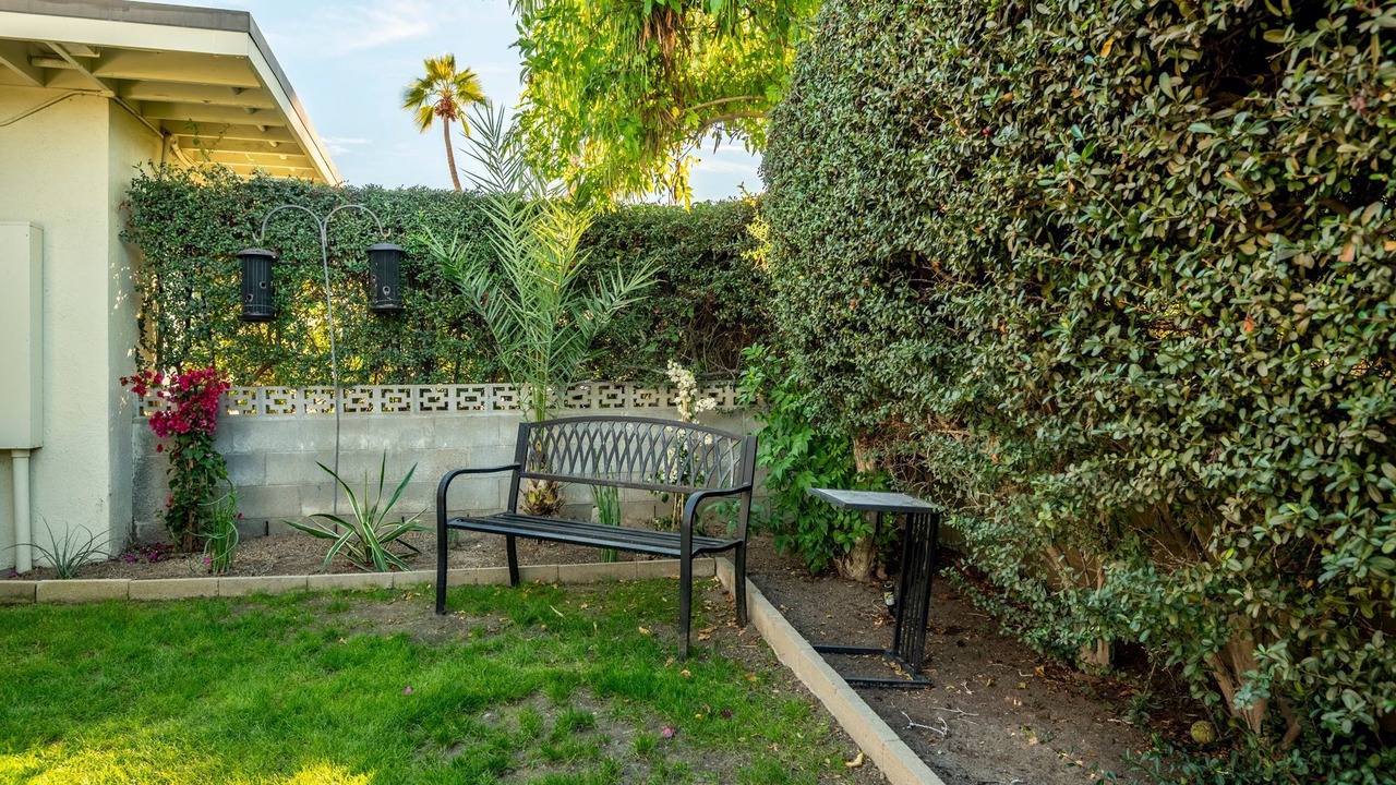 Photo of Outdoor in Araby Commons