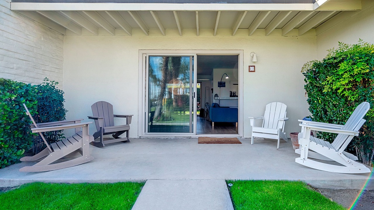 Photo of Patio Balcony in Araby Commons