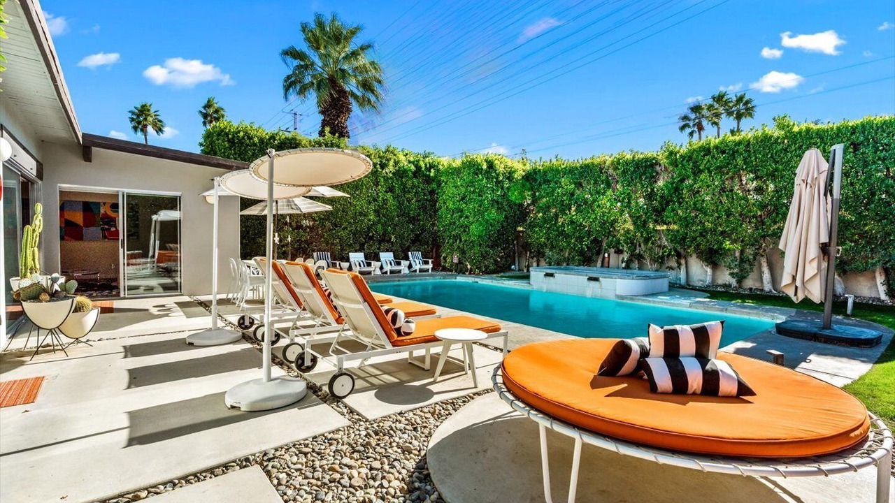 Photo of Outdoor in Sunmor