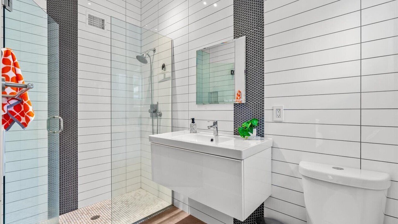 Photo of Bathroom in Sunmor