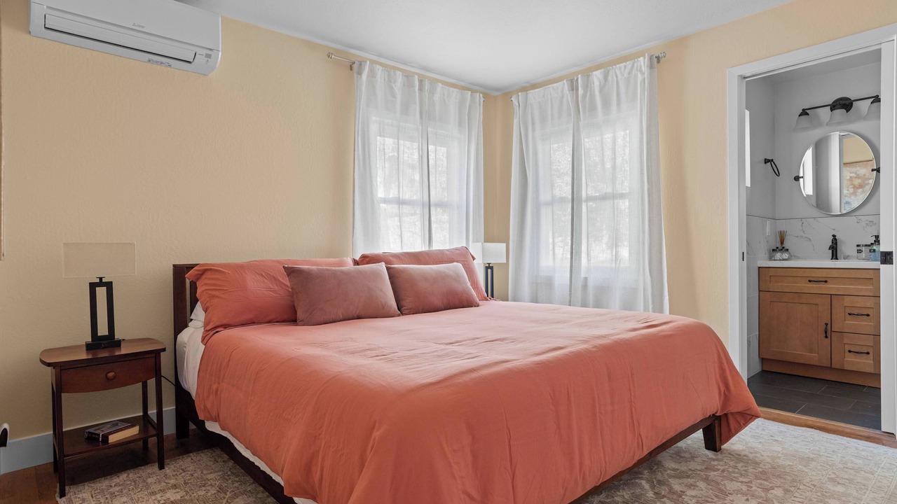 Photo of Bedroom in Healdsburg