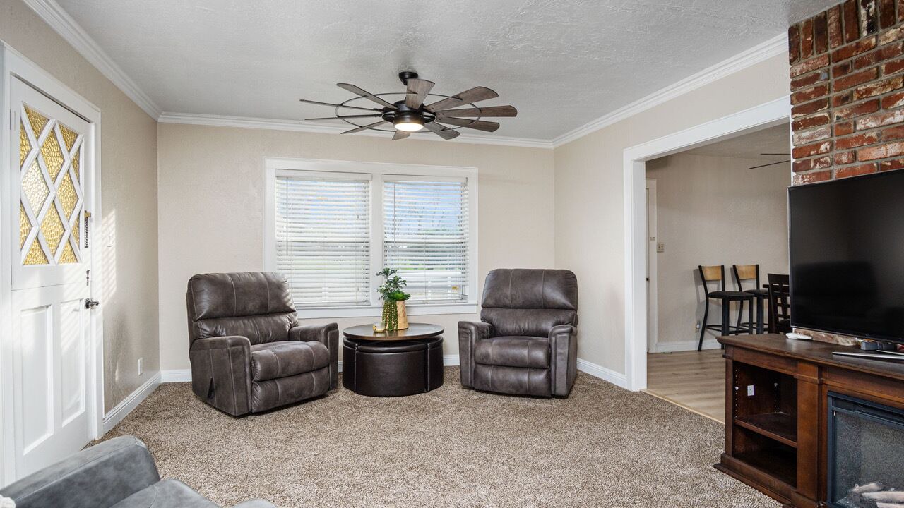 Photo of Livingroom in Porterville