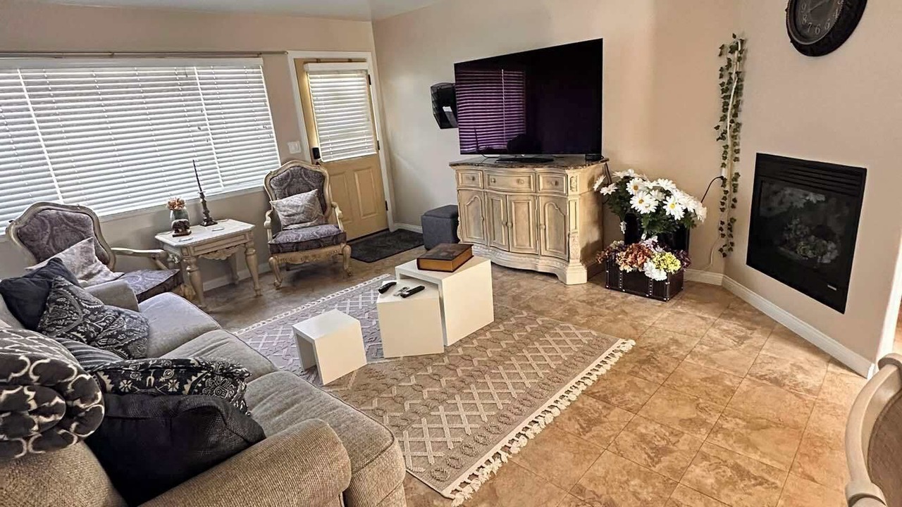 Photo of Livingroom in Hope