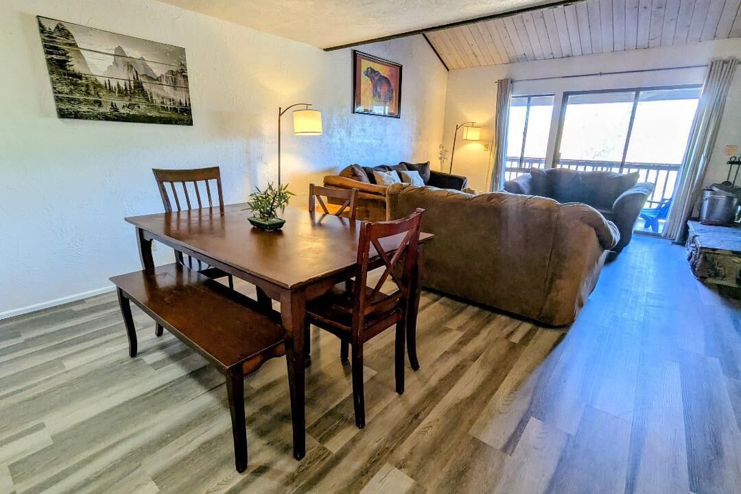 Photo of Livingroom in Big Bear Lake
