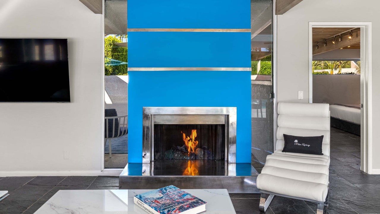 Photo of Livingroom in Deepwell Estates