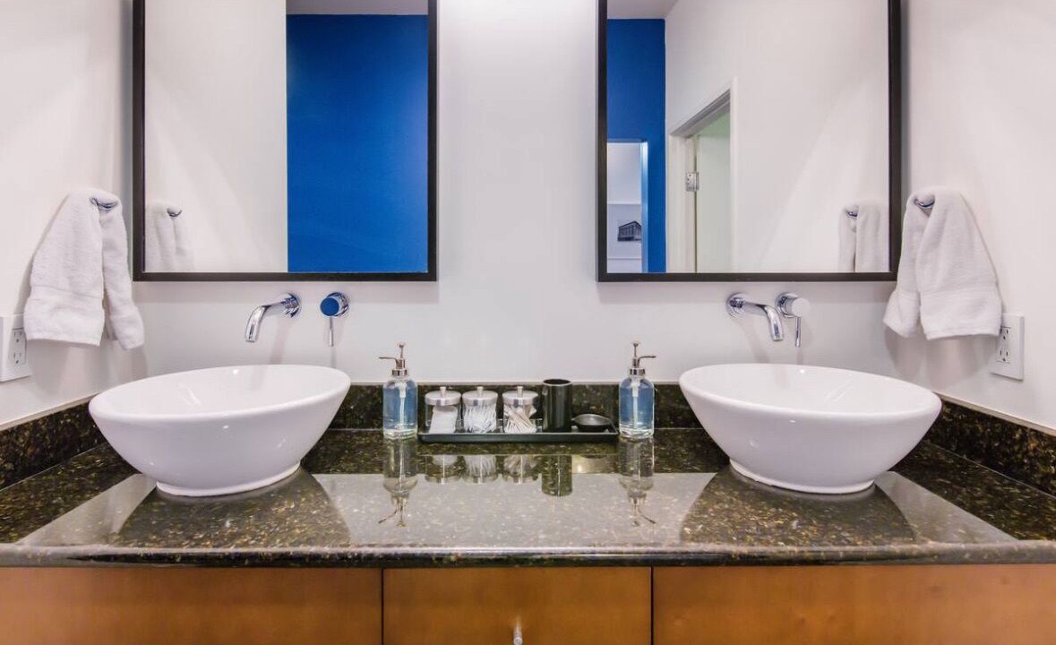 Photo of Bathroom in Gaslamp Quarter