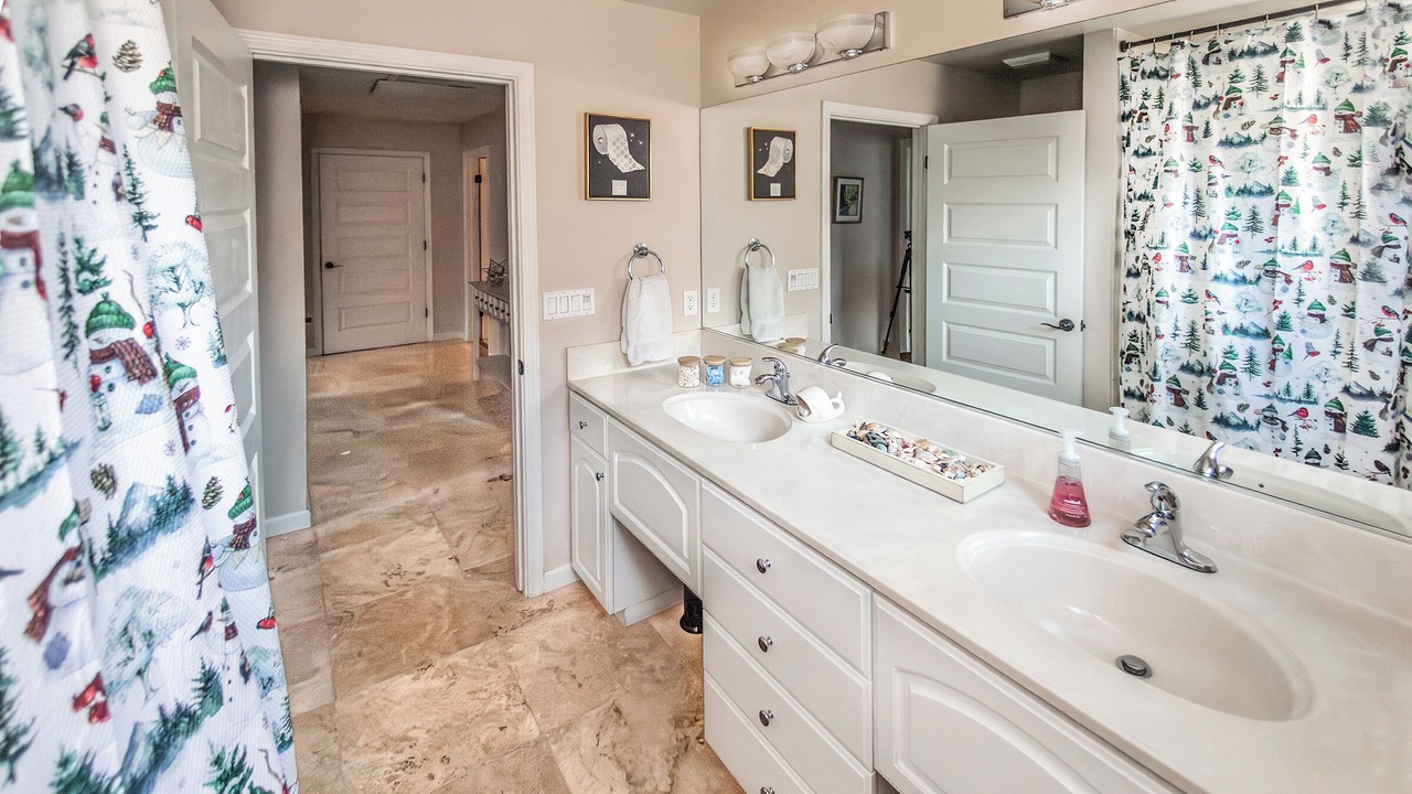 Photo of Bathroom in Lower Kingsbury