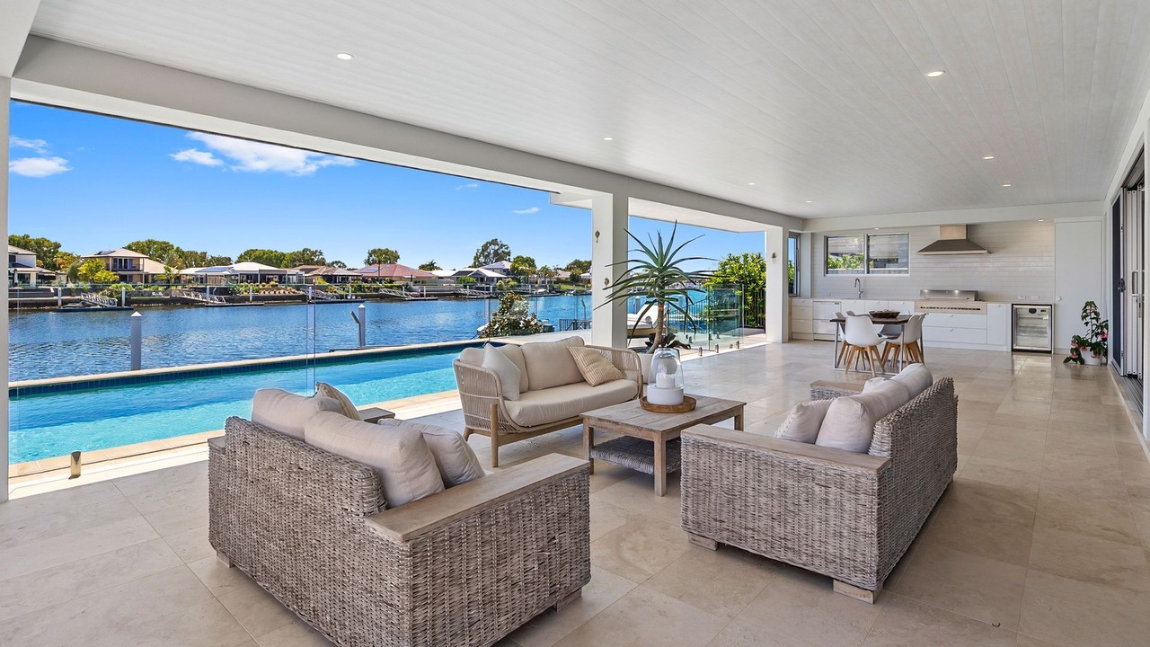 Photo of Livingroom in Pelican Waters