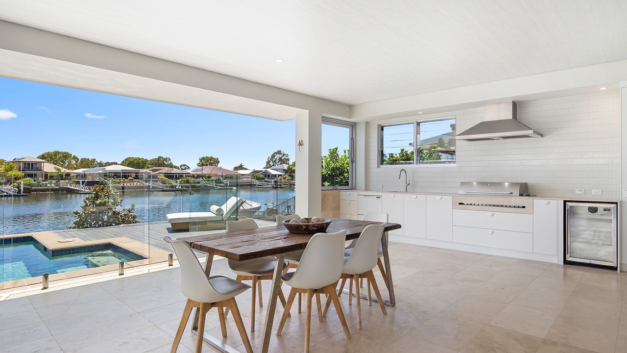 Photo of Others in Pelican Waters