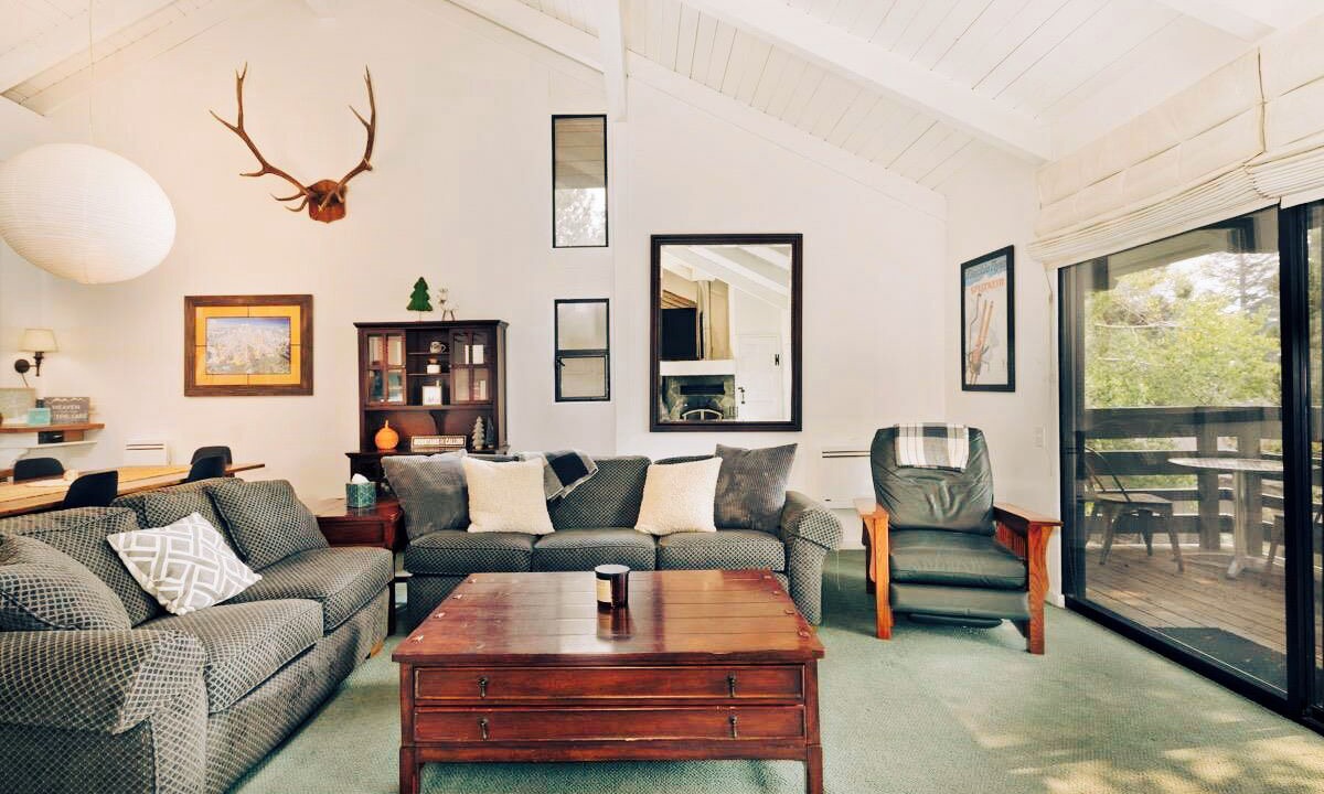 Photo of Livingroom in Mammoth Lakes