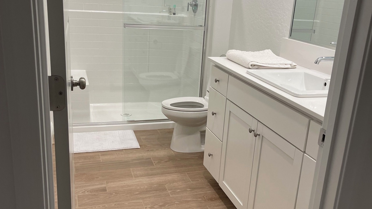 Photo of Bathroom in Hanford
